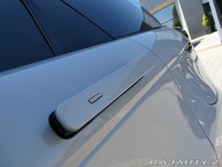 Land Rover Range Rover Evoque 1,5 Dynamic SE P270e*SLEV 2025