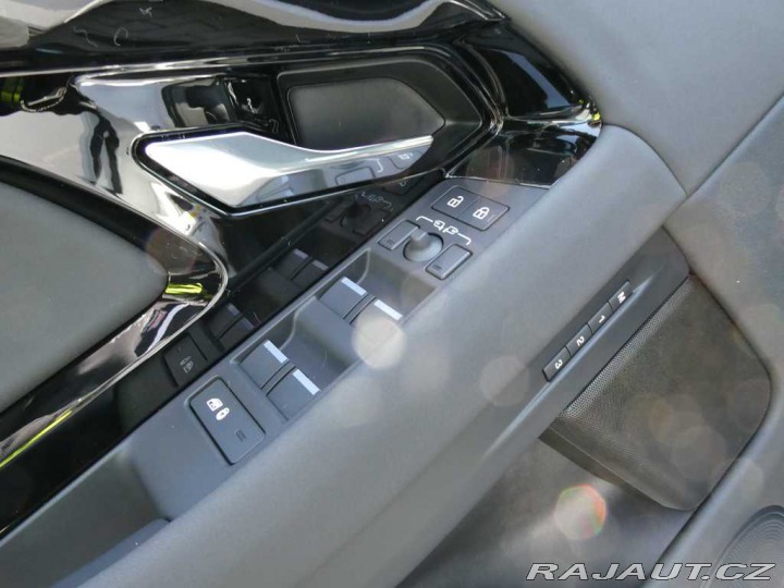 Land Rover Range Rover Evoque 1,5 Dynamic SE P270e aut. 2025