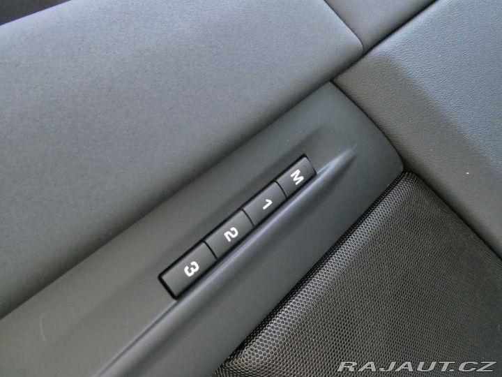 Land Rover Range Rover Evoque 1,5 Dynamic SE P270e aut. 2025