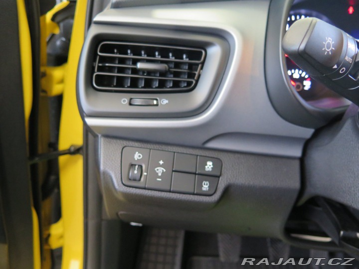 Kia Stonic 1.25CVVT,klima,kamera,nav 2018