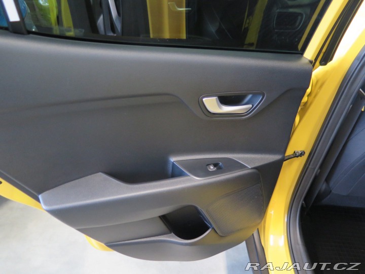 Kia Stonic 1.25CVVT,klima,kamera,nav 2018