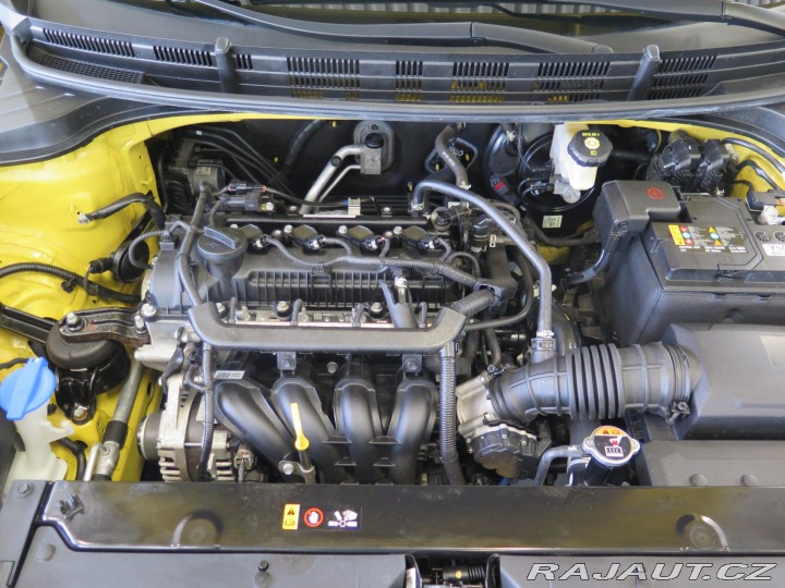 Kia Stonic 1.25CVVT,klima,kamera,nav 2018