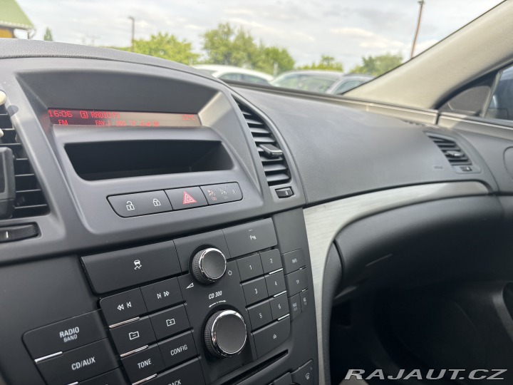 Opel Insignia 2.0 CDTI, AC, Tempomat 2010