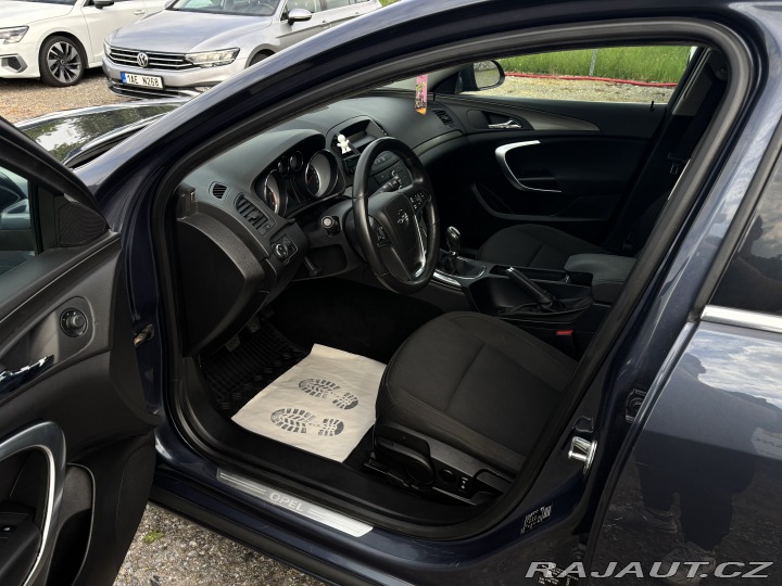 Opel Insignia 2.0 CDTI, AC, Tempomat 2010
