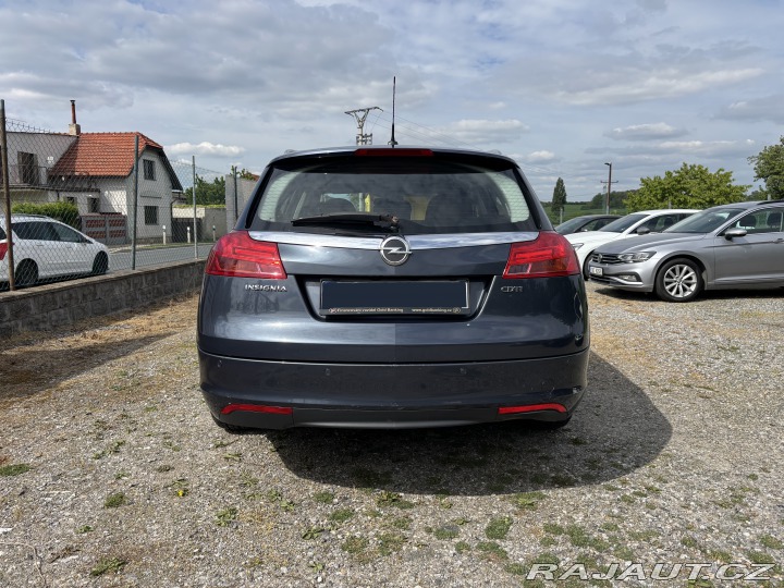 Opel Insignia 2.0 CDTI, AC, Tempomat 2010