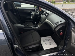 Opel Insignia 2.0 CDTI, AC, Tempomat 2010