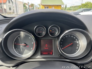 Opel Insignia 2.0 CDTI, AC, Tempomat 2010