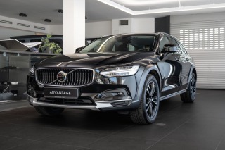 Volvo V90 B4 AWD Cross Country