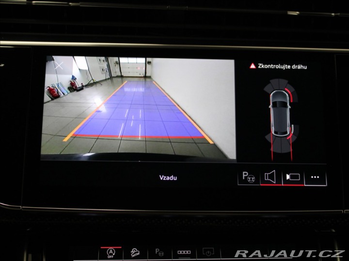 Audi Q8 3,0 55TFSi S-Line AKČNÍ C 2022