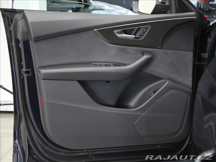 Audi Q8 3,0 55TFSi S-Line Black C 2022