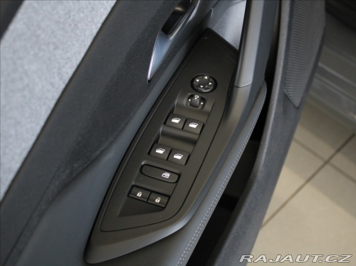 Peugeot 308 1,2 PT 96kW AT Allure 14t 2024