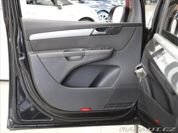 Volkswagen Sharan 2,0 TDi 110kW DSG Comf. T 2016