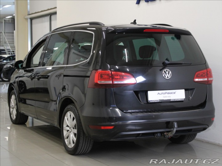Volkswagen Sharan 2,0 TDi 110kW DSG Comf. T 2016