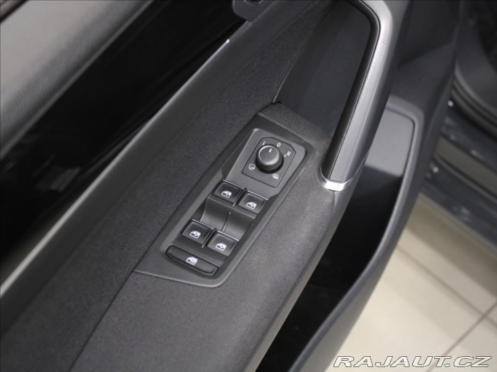Volkswagen Touran 2,0 TDi 110Kw DSG Highlin 2016