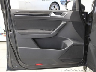 Volkswagen Touran 2,0 TDi 110Kw DSG Highlin 2016