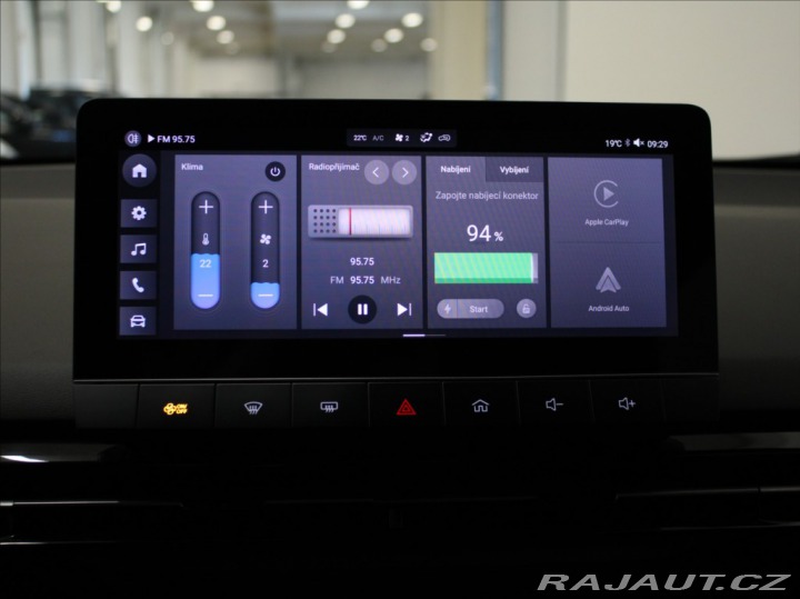 MG MG4 0,1 64kWh 150kW Elegance 2024