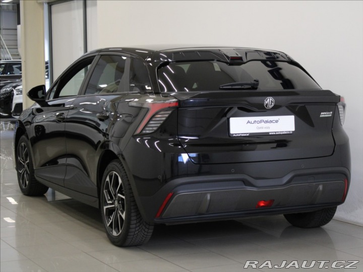 MG MG4 0,1 64kWh 150kW Elegance 2024