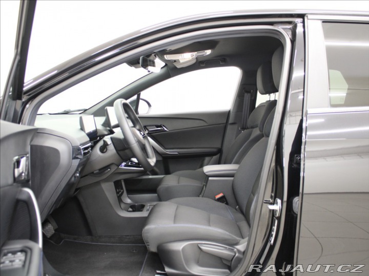 MG MG4 0,1 64kWh 150kW Elegance 2024