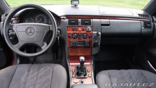 Mercedes-Benz E W210 E230 combi 1996