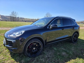 Porsche Cayenne 3,0   diesel 193 kw