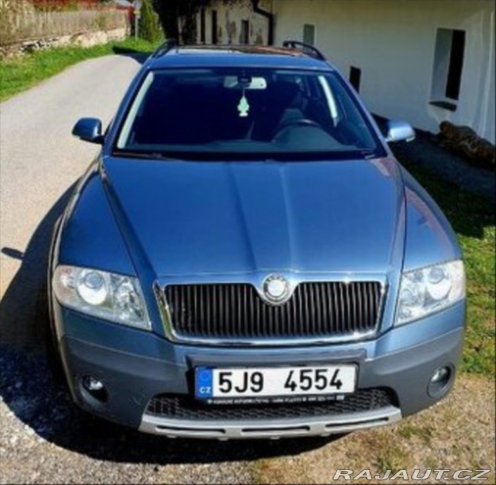 Škoda Octavia Scout kombi 4x4 2 TDI 103 2009
