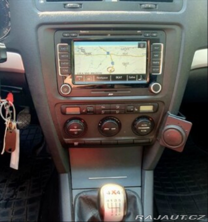 Škoda Octavia Scout kombi 4x4 2 TDI 103 2009