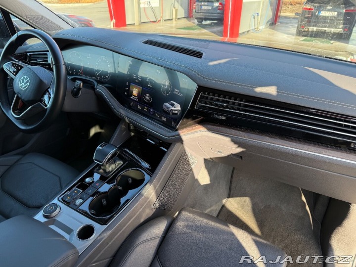 Volkswagen Touareg 3,0 TDI V6, 170 kW, 4x4 2022