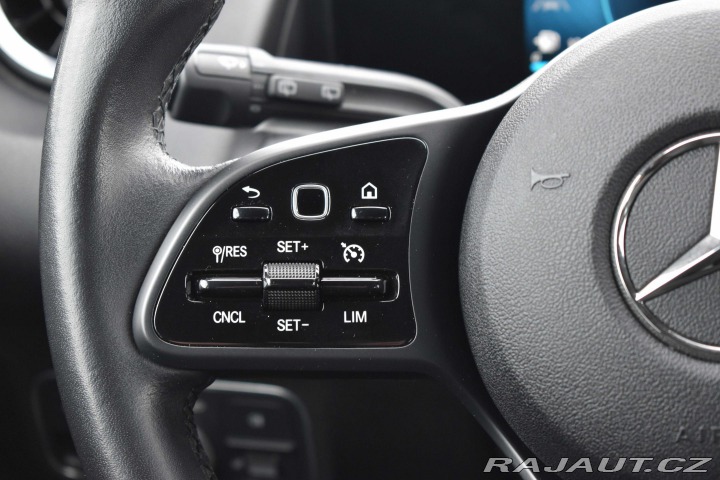 Mercedes-Benz GLB 200 STYLE*KAMERA*SERVIS M 2021