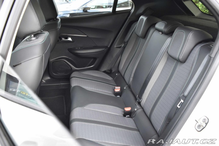 Peugeot 2008 1.5 BHDi ALLURE*TAŽNÉ*ČR 2022