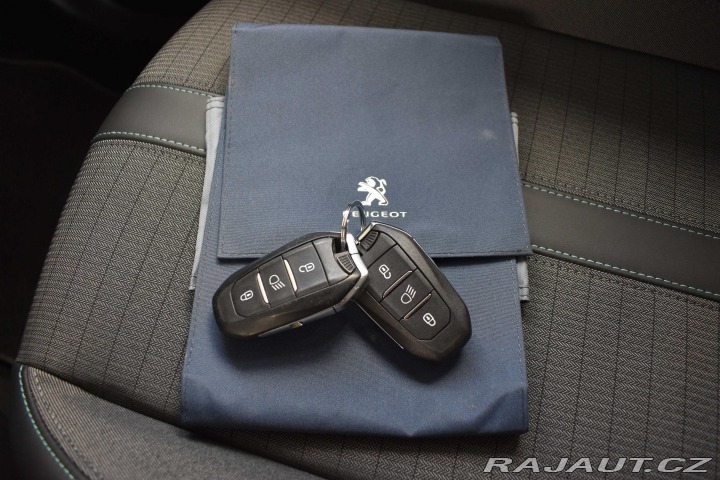 Peugeot 2008 1.5 BHDi ALLURE*TAŽNÉ*ČR 2022