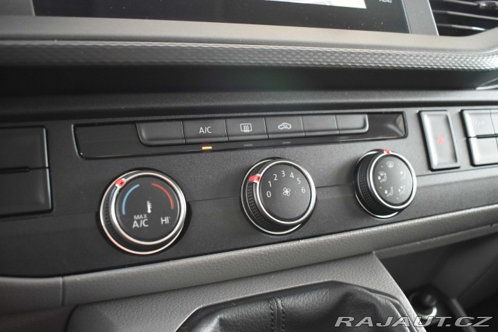 Volkswagen Transporter 2.0 TDI 5.MÍST*DPH*ČR 1.M 2021