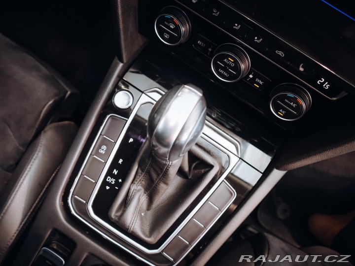 Volkswagen Passat 2.0TDI, R-Line 140 kW 2019
