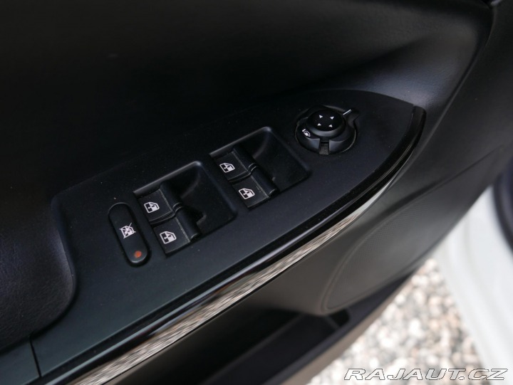 Alfa Romeo Giulietta 1,4 TB 125kW Navi Panoram 2011