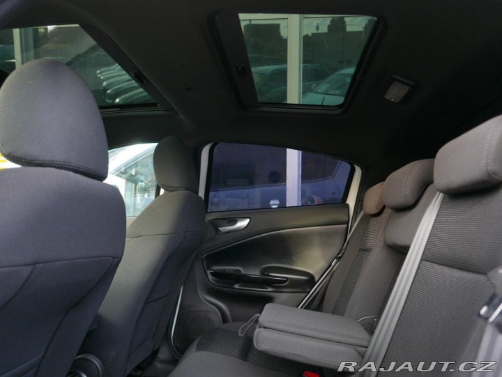 Alfa Romeo Giulietta 1,4 TB 125kW Navi Panoram 2011