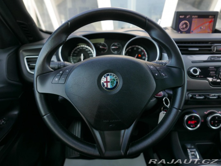 Alfa Romeo Giulietta 1,4 TB 125kW Navi Panoram 2011