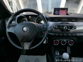 Alfa Romeo Giulietta 1,4 TB 125kW Navi Panoram 2011