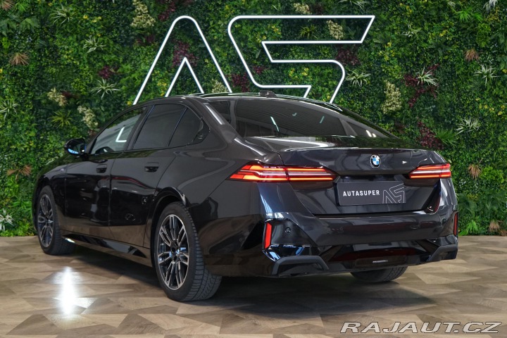 BMW 5 520d xDrive M-Sport H/K 3 2023