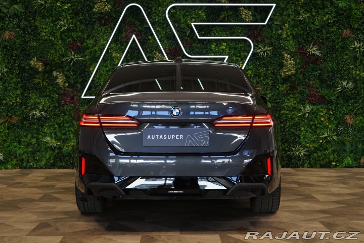 BMW 5 520d xDrive M-Sport H/K 3 2023