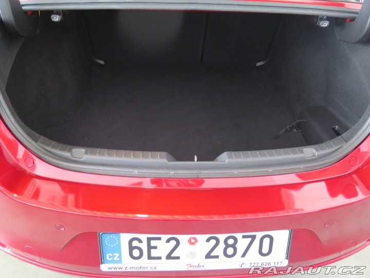 Mazda 3 2.0SA,navi,klima,kamera,D 2019