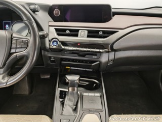 Lexus Ostatní modely UX 250h 2,0 LUXURY 4x4 AUTOMAT 2020