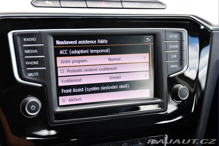 Volkswagen Passat 2,0TDi DSG ELEGANCE ČR 2016