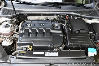 Volkswagen Passat 2,0TDi DSG ELEGANCE ČR 2016