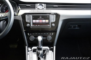 Volkswagen Passat 2,0TDi DSG ELEGANCE ČR 2016