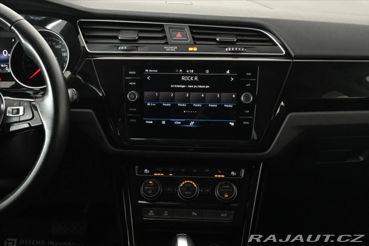 Volkswagen Touran 2,0 TDi 110kW DSG *Highli 2021