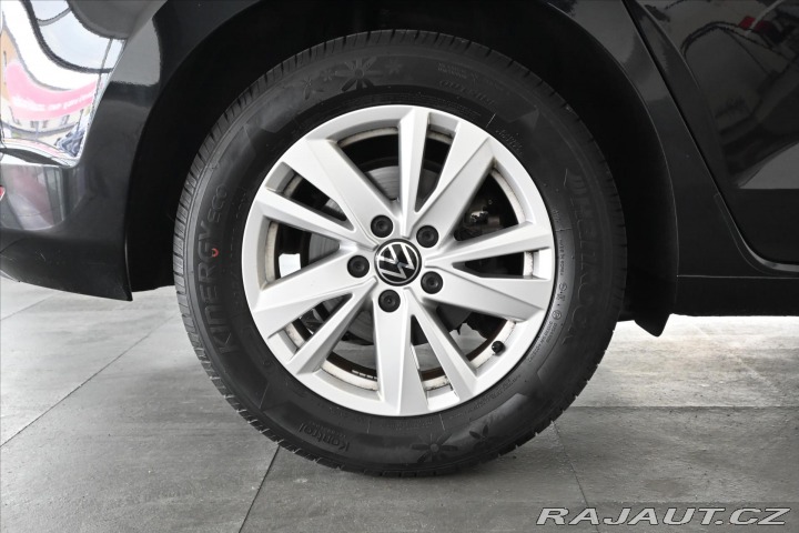 Volkswagen Touran 2,0 TDi 110kW DSG *Highli 2021