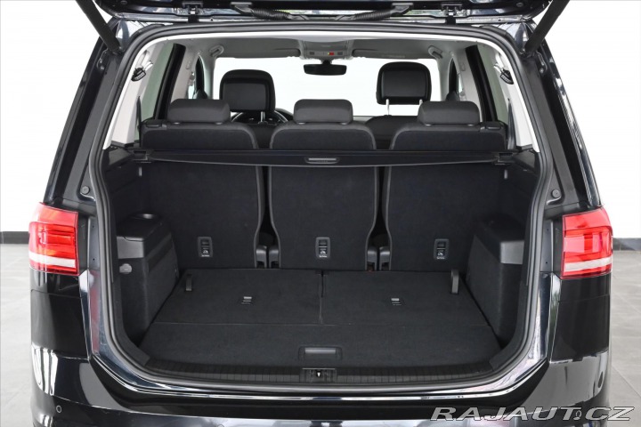 Volkswagen Touran 2,0 TDi 110kW DSG *Highli 2021