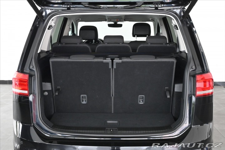 Volkswagen Touran 2,0 TDi 110kW DSG *Highli 2021