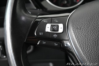 Volkswagen Touran 2,0 TDi 110kW DSG *Highli 2021