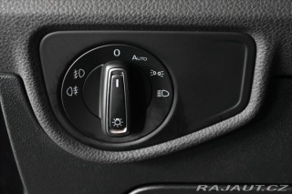 Volkswagen Touran 2,0 TDi 110kW DSG *Highli 2021