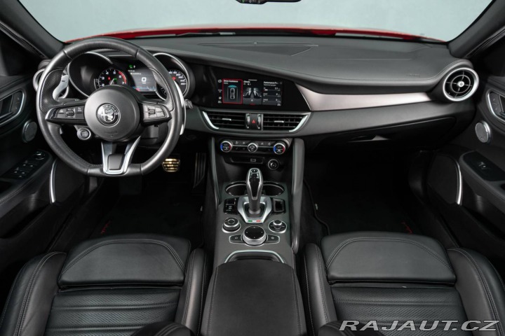 Alfa Romeo Giulia 2.0 GME Veloce AWD AT 2022